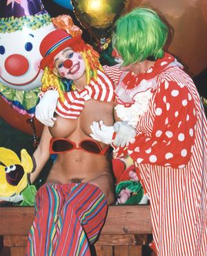 Original 749 px/ 929 px