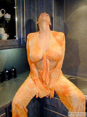 Original 825 px/ 1100 px