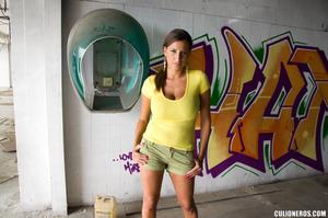 Original 2000 px/ 1325 px