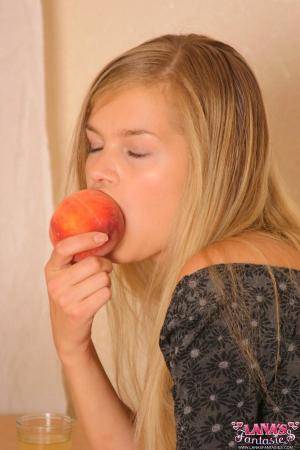 Original 1024 px/ 1536 px