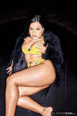 Original 2000 px/ 2999 px