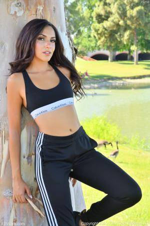 Original 1064 px/ 1600 px