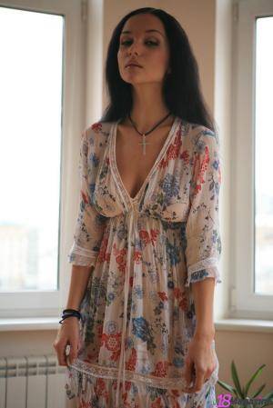 Original 854 px/ 1280 px