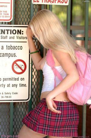 Original 712 px/ 1072 px