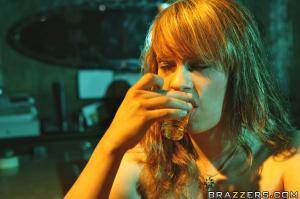 Original 900 px/ 599 px