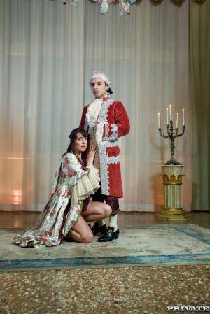 Original 1067 px/ 1600 px