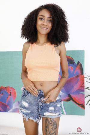 Original 2000 px/ 3000 px