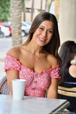 Original 852 px/ 1280 px