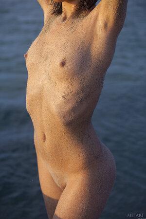 Original 1365 px/ 2048 px