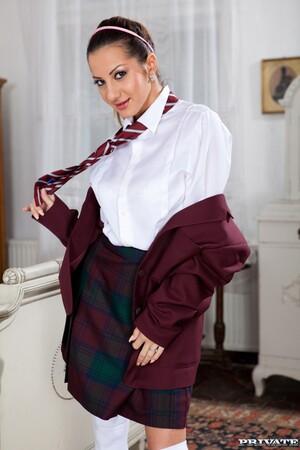 Original 1067 px/ 1600 px