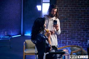 Original 2999 px/ 2000 px