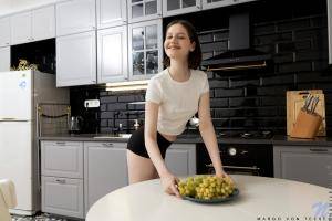 Original 3600 px/ 2400 px