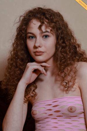 Original 930 px/ 1400 px