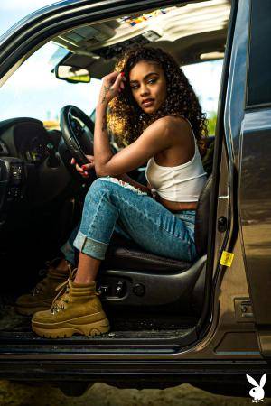 Original 1826 px/ 2739 px