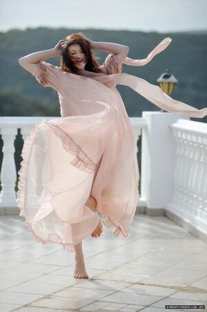 Original 852 px/ 1280 px