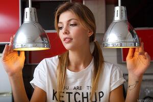 Original 5000 px/ 3333 px