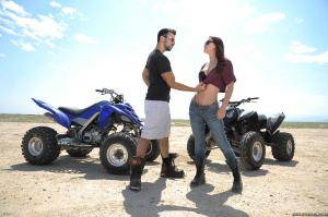 Original 2499 px/ 1663 px