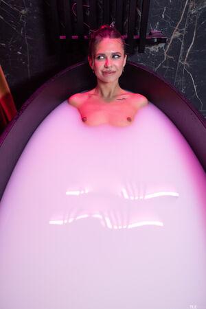 Original 4954 px/ 7427 px