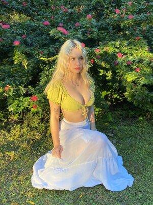 Original 1536 px/ 2048 px