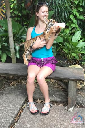 Original 2000 px/ 3000 px