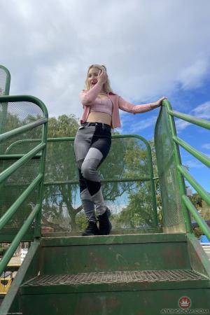 Original 2000 px/ 3000 px