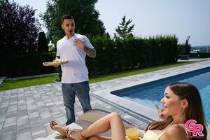 Original 1600 px/ 1067 px