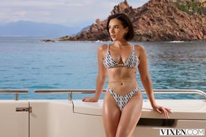 Original 2998 px/ 2000 px