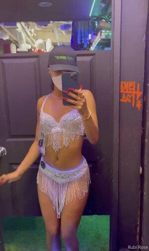 Original 836 px/ 1406 px