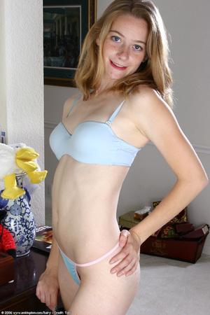 Original 682 px/ 1024 px