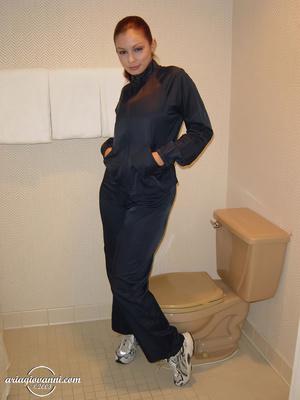 Aria Giovanni Sporty in Black