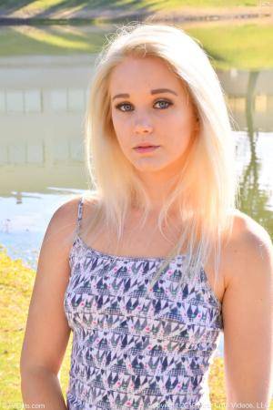 Original 852 px/ 1280 px