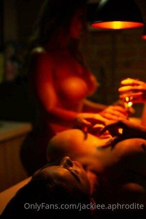 Original 683 px/ 1024 px