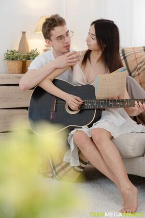 Original 2333 px/ 3500 px