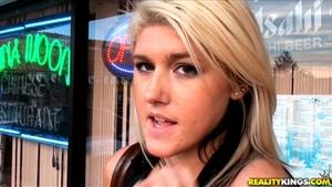 Original 3840 px/ 2160 px