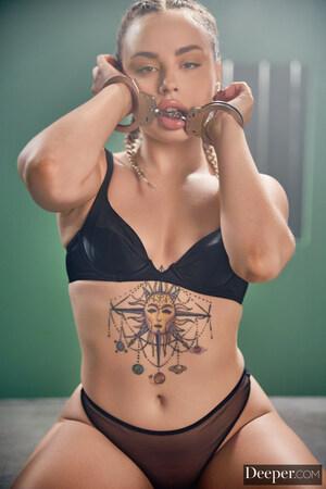 Original 2000 px/ 3000 px