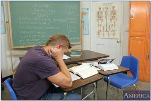 Original 850 px/ 571 px