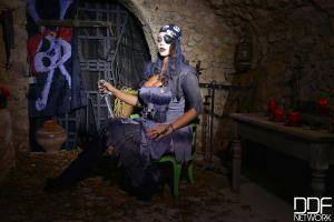 Original 2000 px/ 1335 px