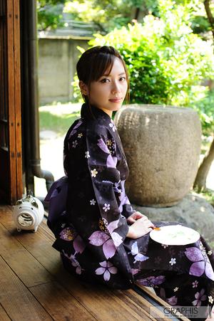 Original 852 px/ 1280 px