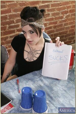 Original 671 px/ 1000 px