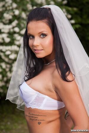 Original 1067 px/ 1600 px