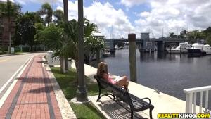 Original 3840 px/ 2160 px