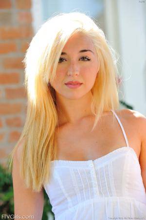 Original 1064 px/ 1600 px