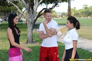 Original 900 px/ 601 px