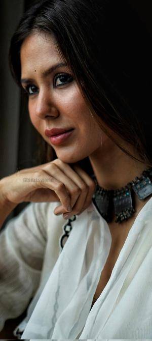 Original 917 px/ 2048 px