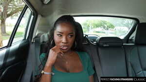 Original 2500 px/ 1406 px