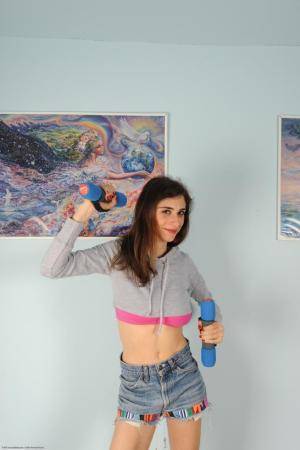 Original 682 px/ 1024 px