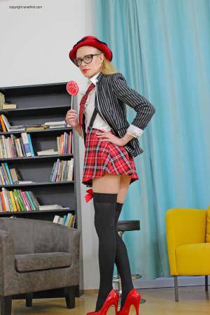 Original 1700 px/ 2550 px