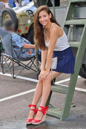 Original 852 px/ 1280 px