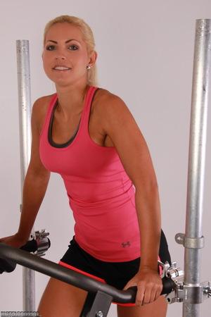 Original 853 px/ 1280 px