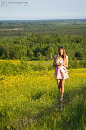 Nude Girls Naked hiking Caramel S